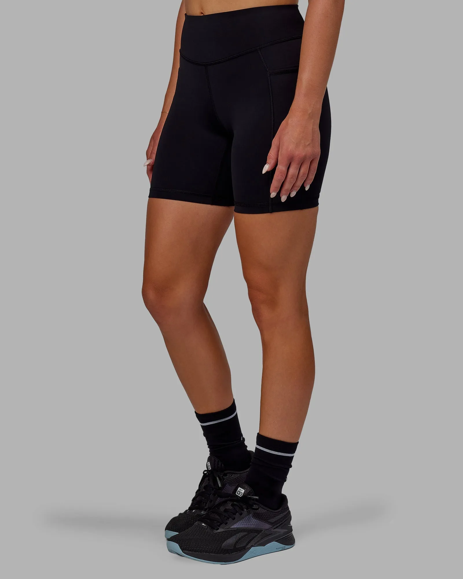 Elite Mid-Length Shorts - Black