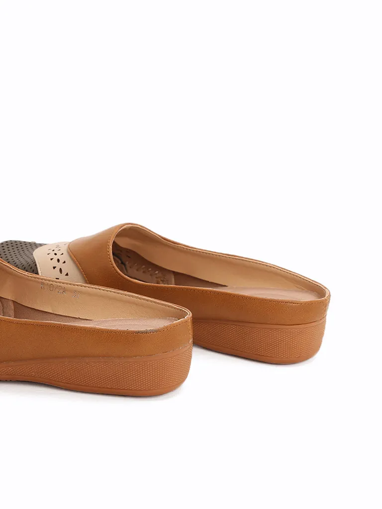 R-1072-A Flat Moccasins