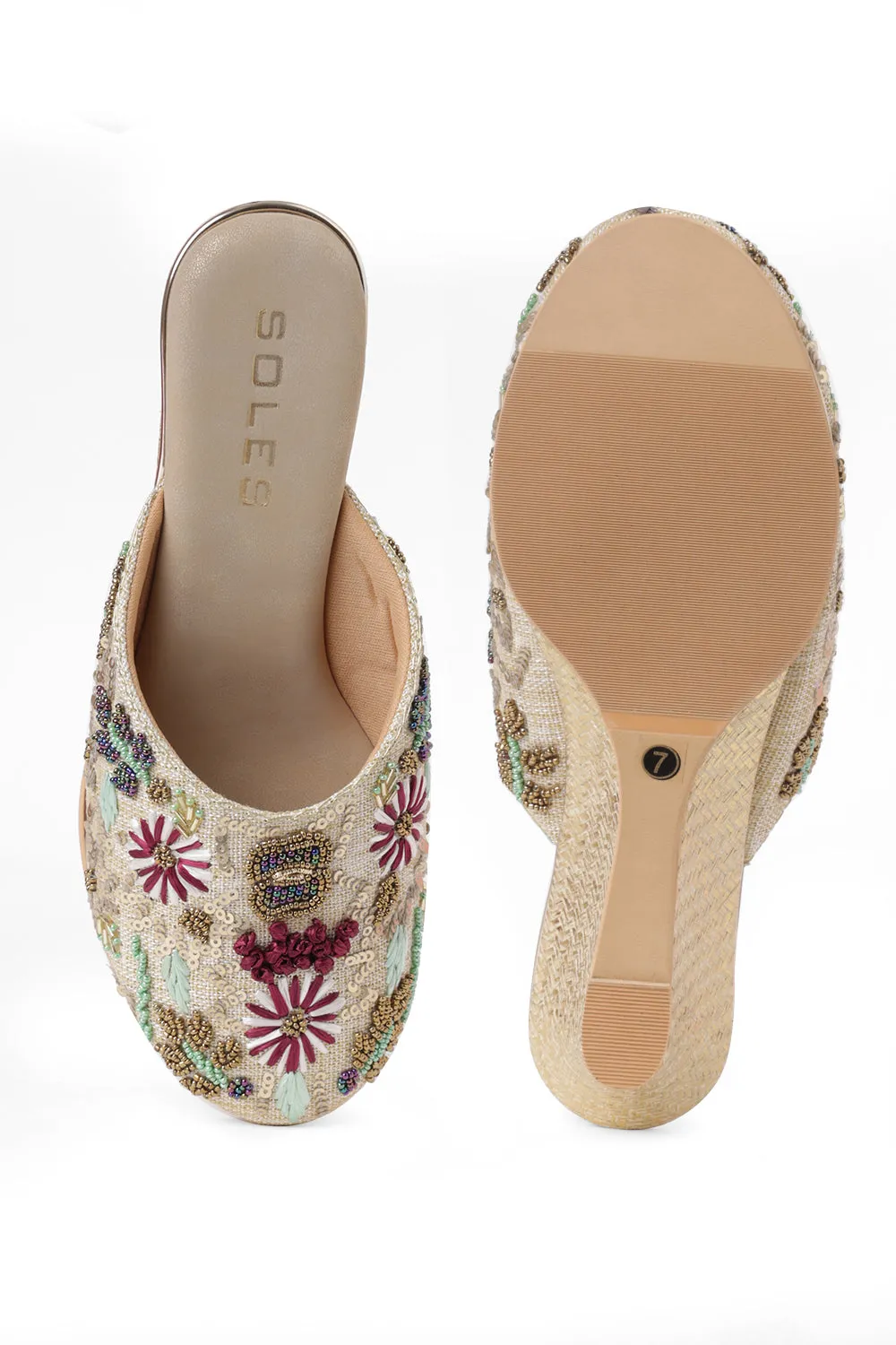 SOLES Embroidered Small Wedge Heels